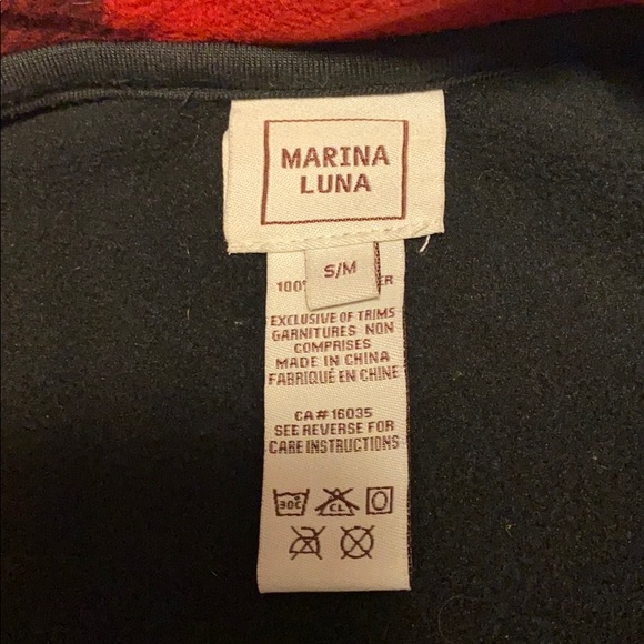 Marina Luna Poncho - Picture 2 of 3